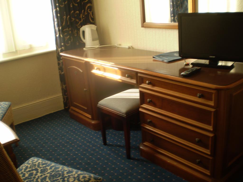 Park View Hotel AEGON International Esterno foto