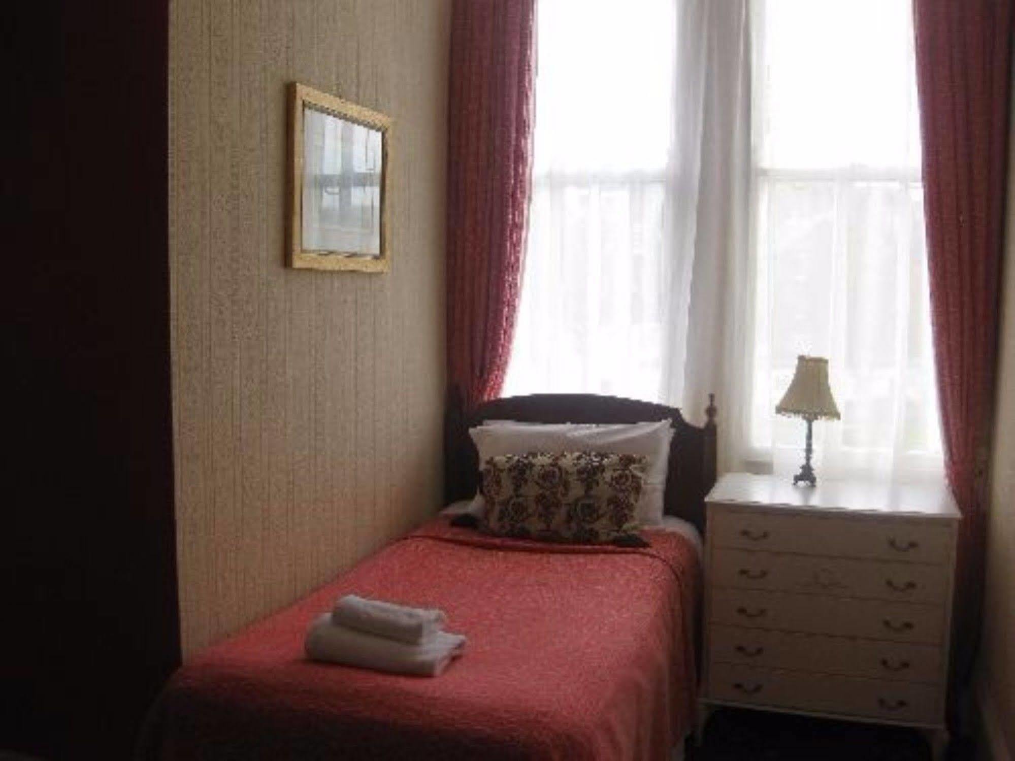 Park View Hotel AEGON International Esterno foto